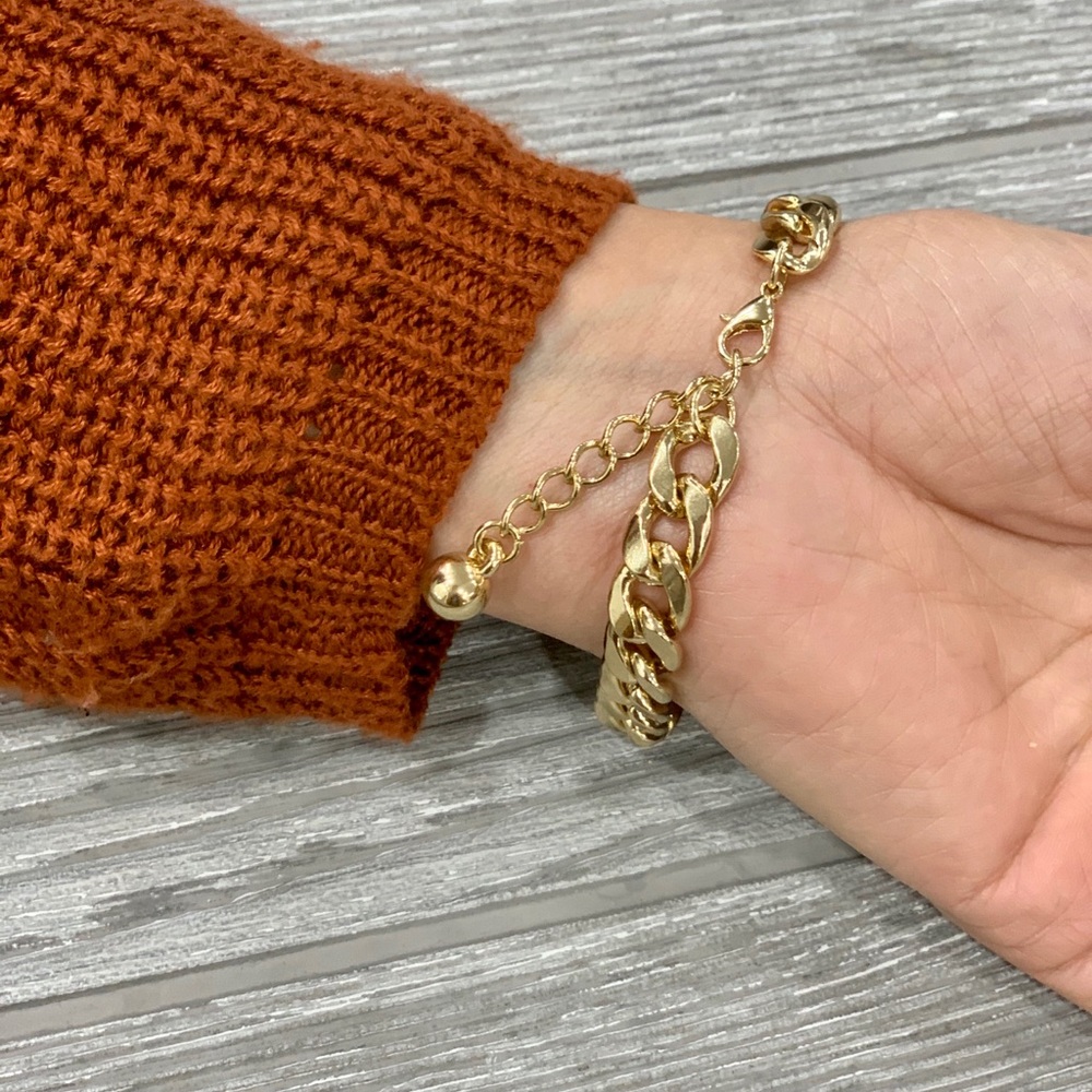 Gold double circle chain bracelet - Picture 6 of 7